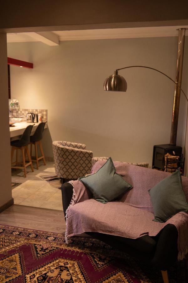 Camdeboo Place Dullstroom Exteriör bild